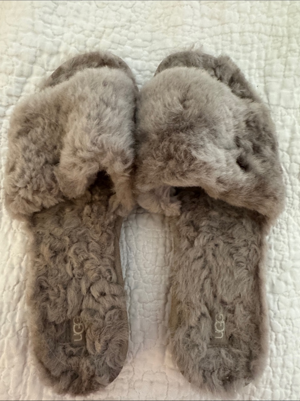UGG Taupe Plush shearling Fluff Slide Slippers woman’s sz11